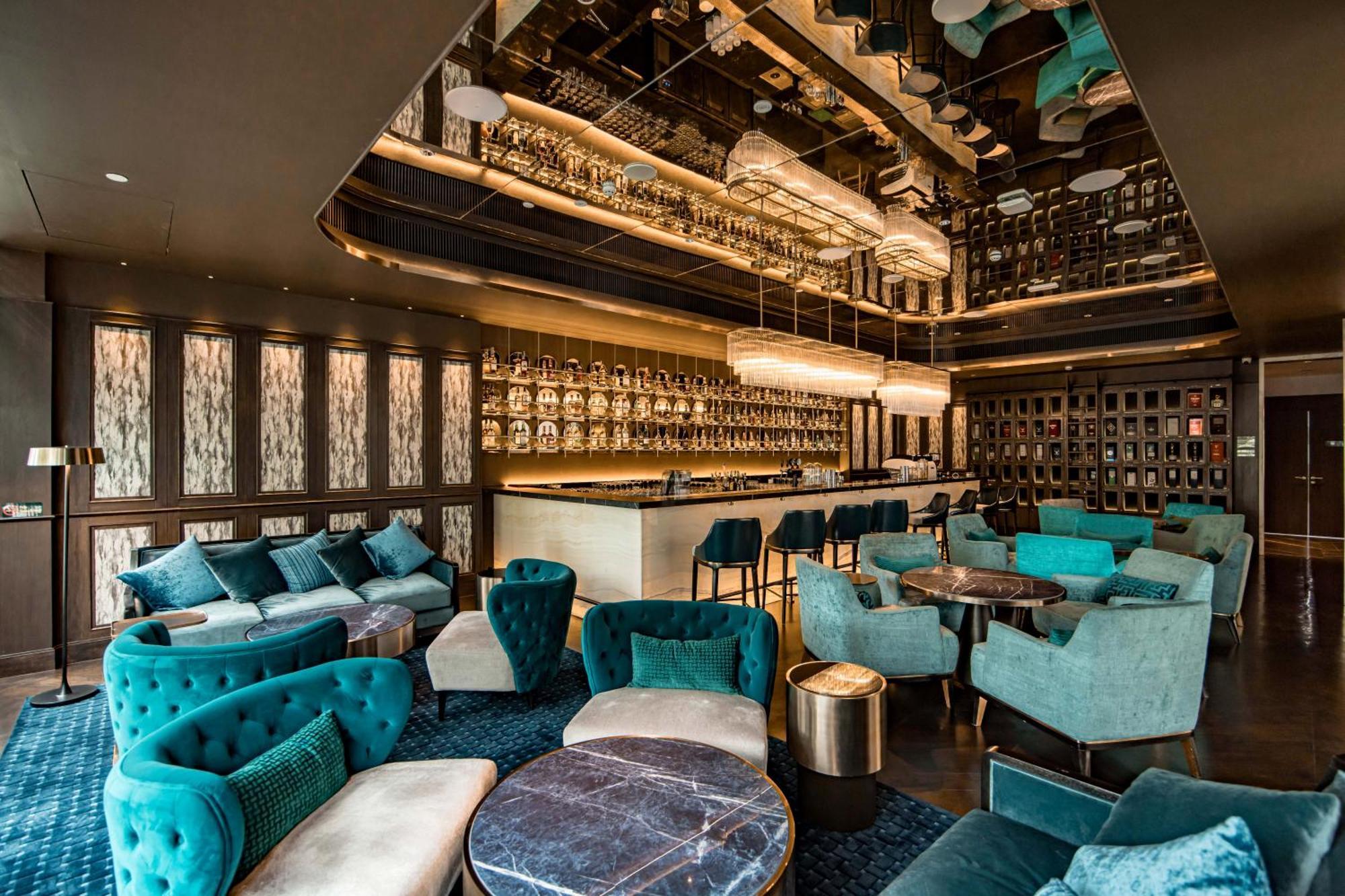 Silq Hotel & Residence, Managed By The Ascott Limited Banguecoque Exterior foto The Bar